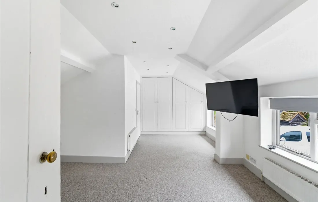 5 bedroom house to rent