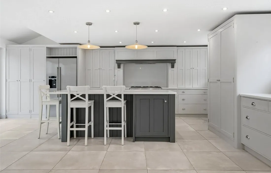 5 bedroom house to rent