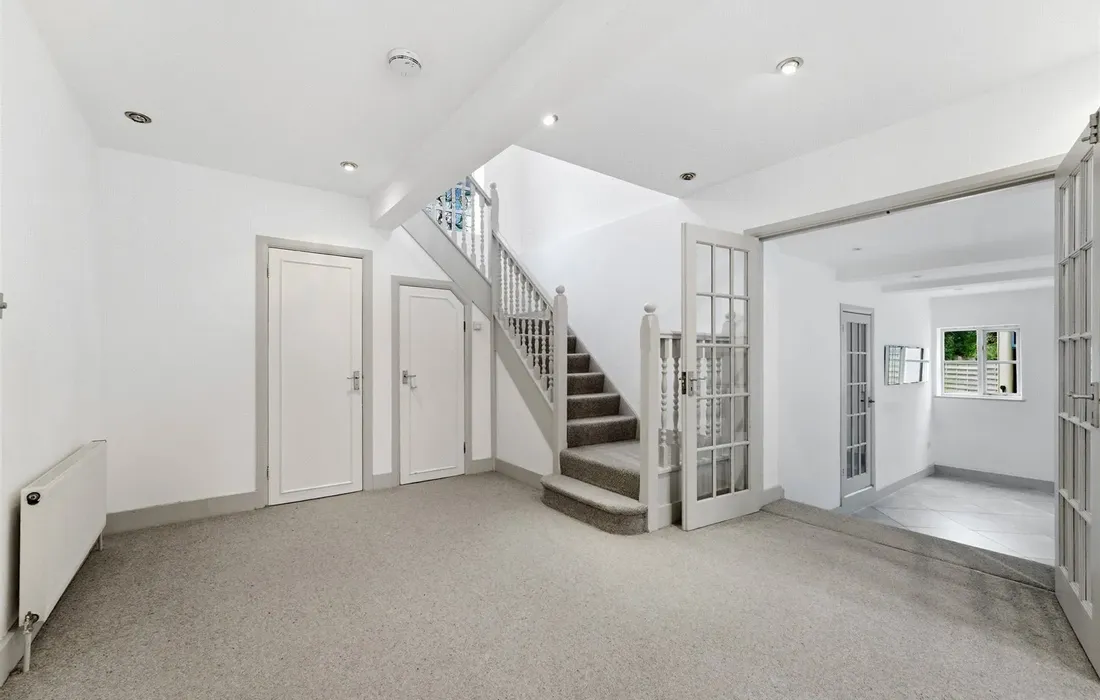 5 bedroom house to rent