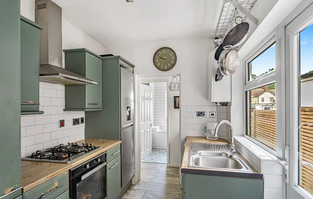 2 bedroom house for sale