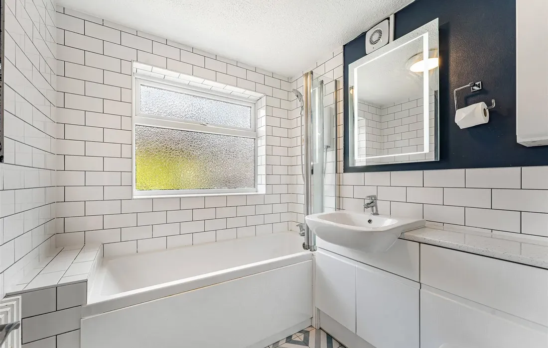 2 bedroom house for sale