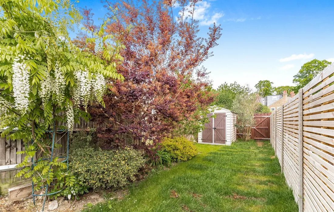 2 bedroom house for sale