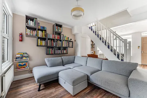 2 bedroom house for sale