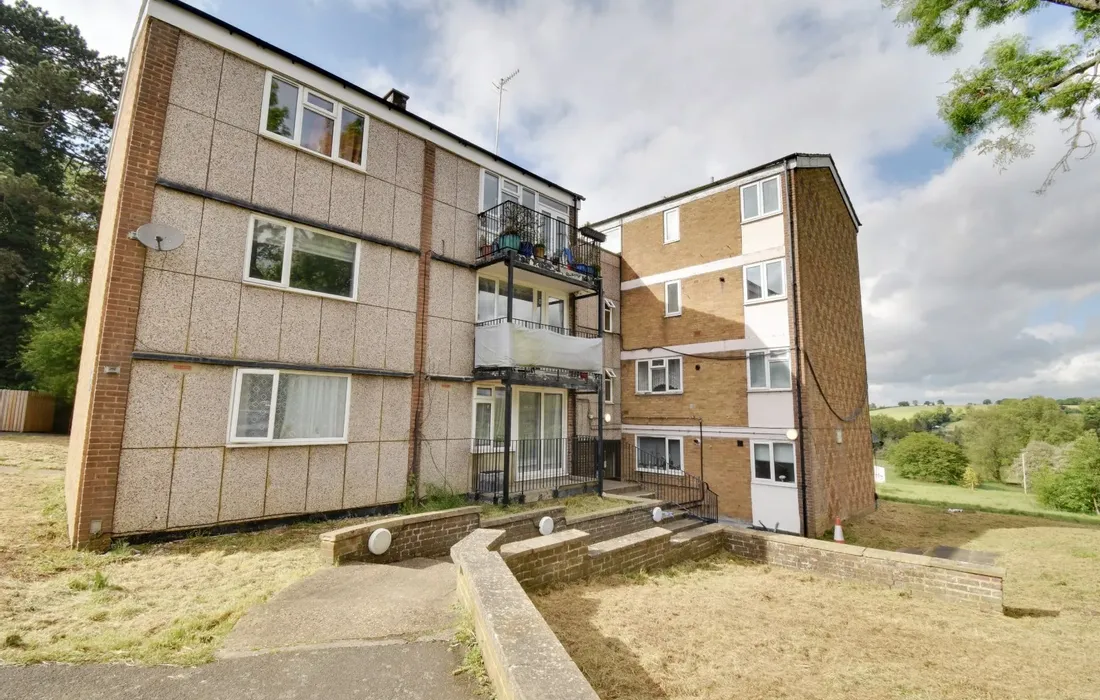 2 bedroom apartment to rent