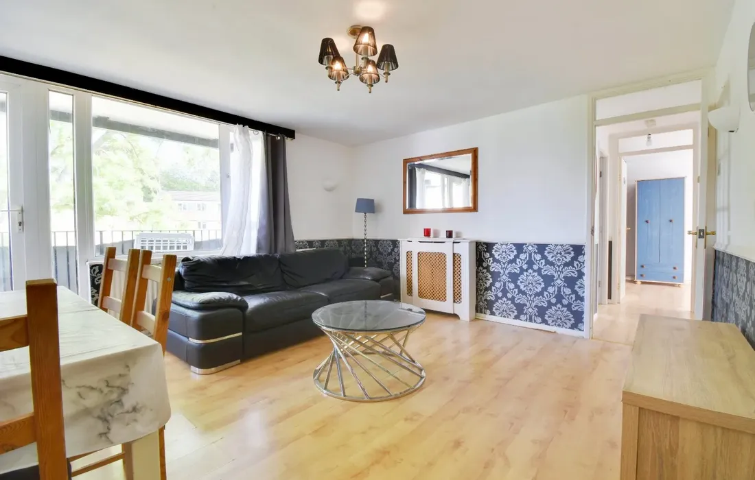 2 bedroom apartment to rent