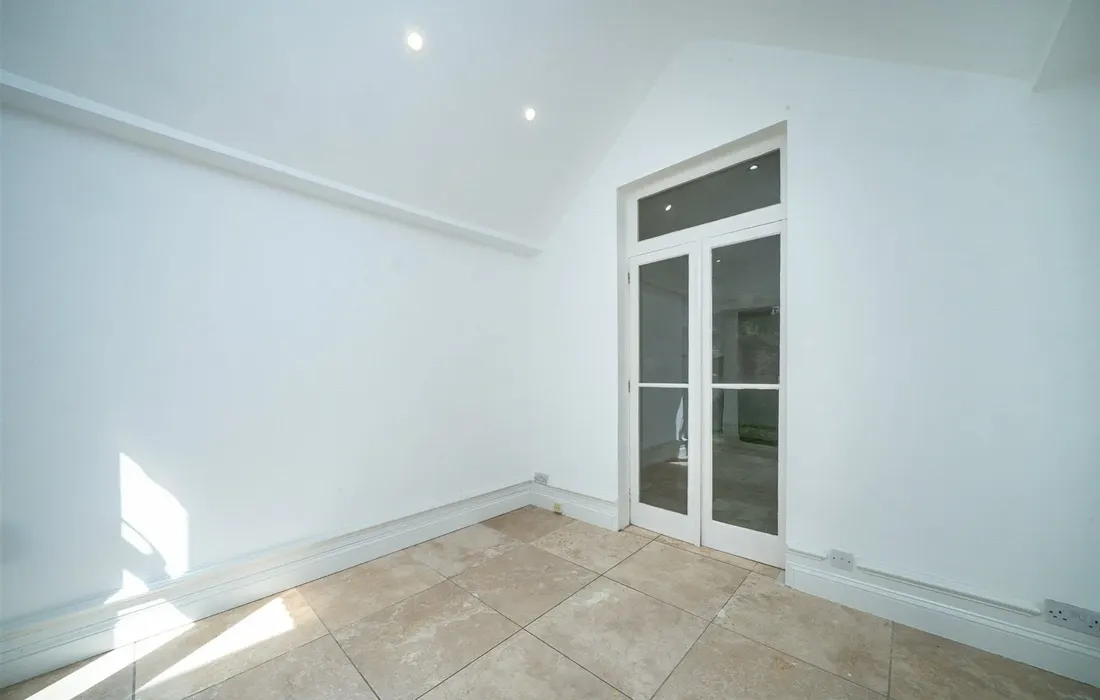 3 bedroom maisonette to rent