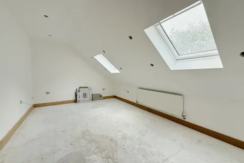 4 bedroom bungalow to rent