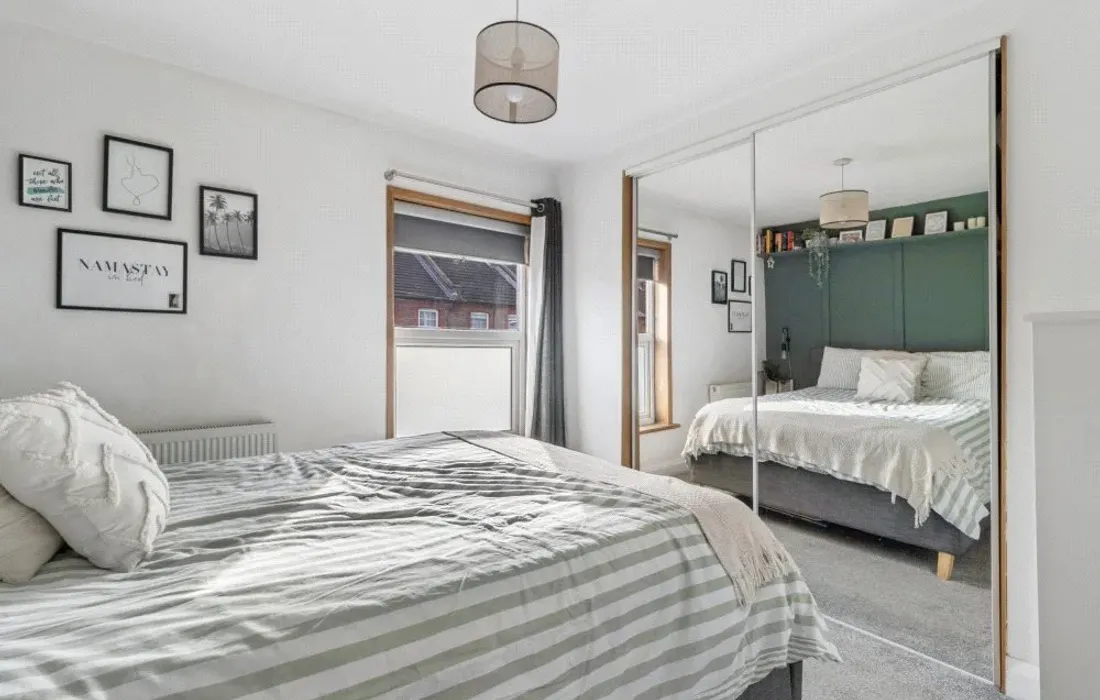 2 bedroom house for sale