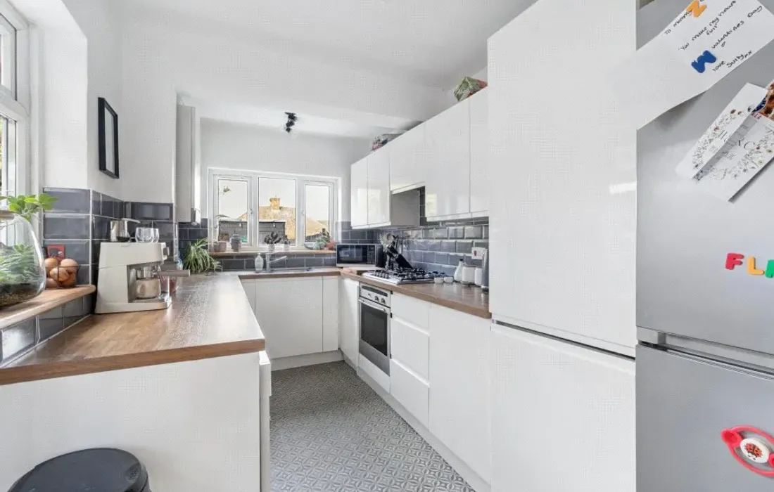 2 bedroom house for sale