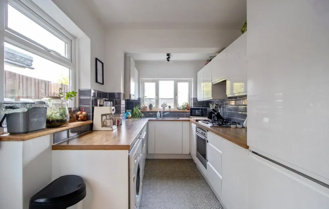 2 bedroom house for sale