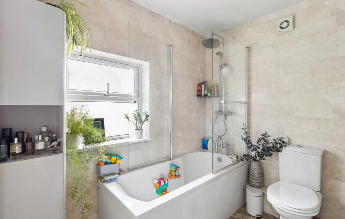 2 bedroom house for sale