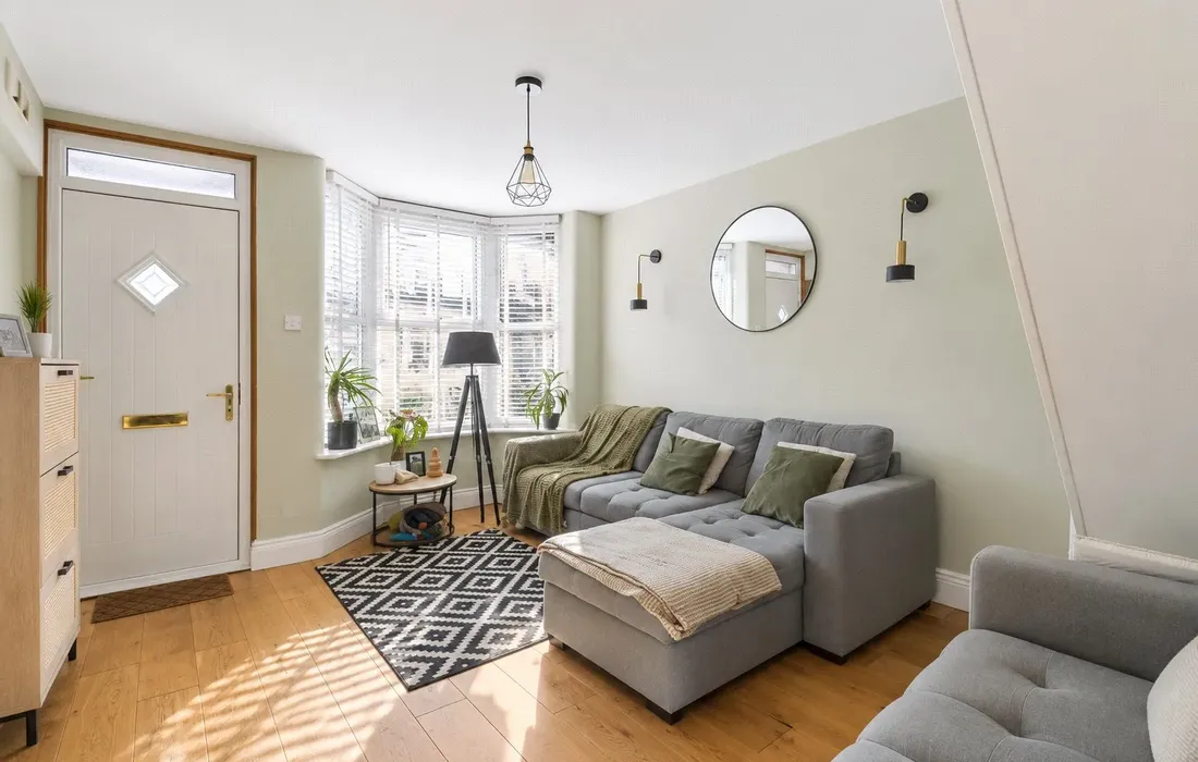 2 bedroom house for sale