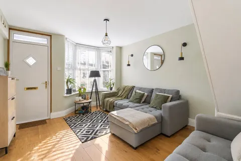 2 bedroom house for sale