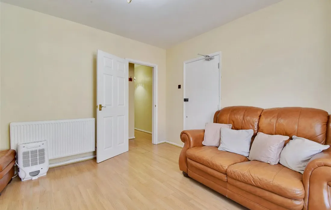 2 bedroom apartment to rent