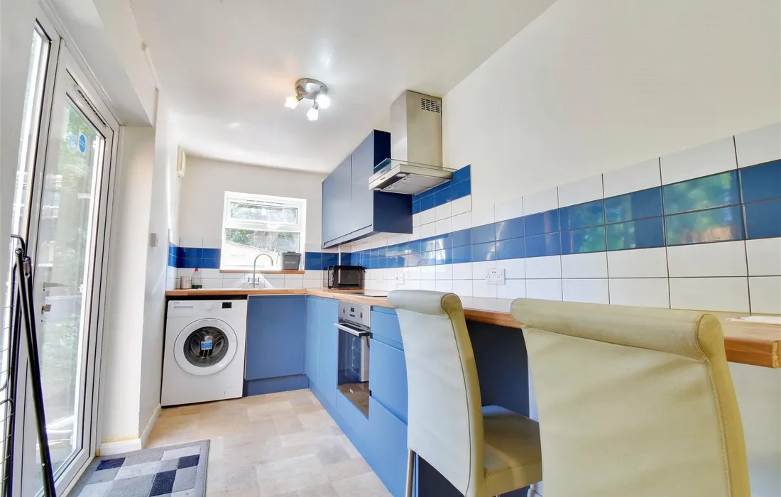 2 bedroom apartment to rent