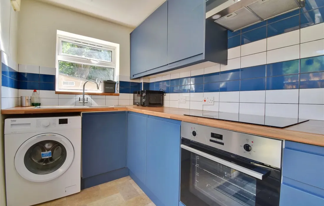 2 bedroom apartment to rent