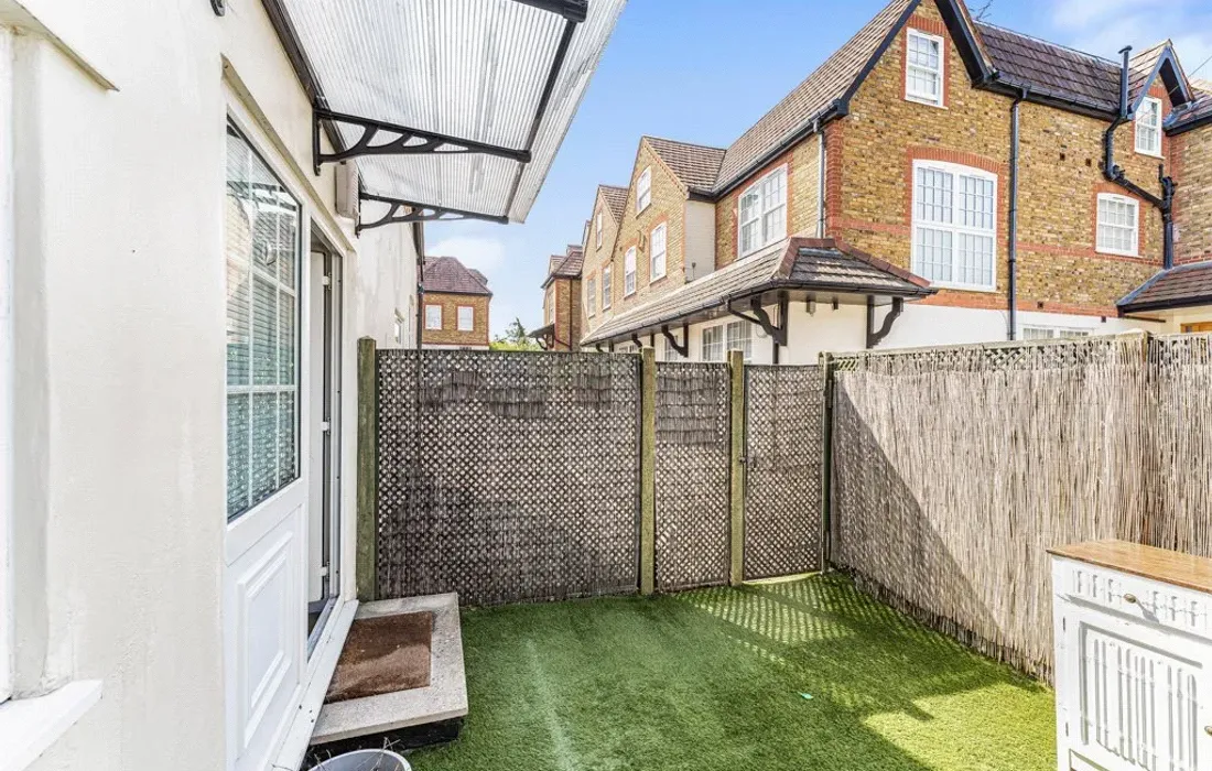 1 bedroom apartment for sale