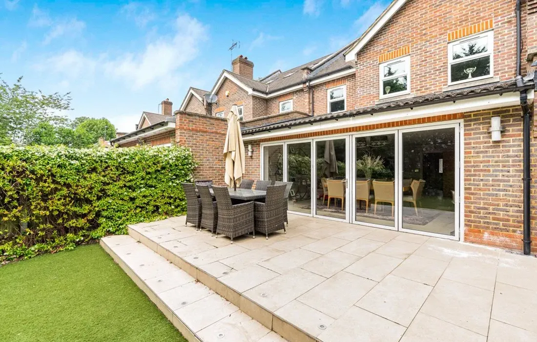5 bedroom house for sale