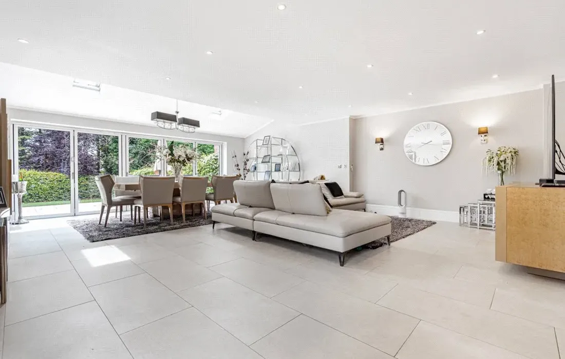 5 bedroom house for sale