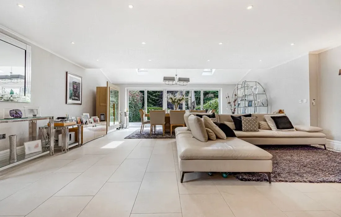 5 bedroom house for sale
