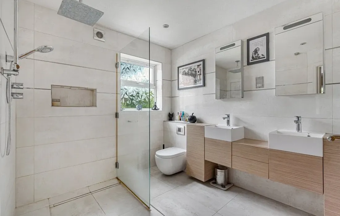 5 bedroom house for sale