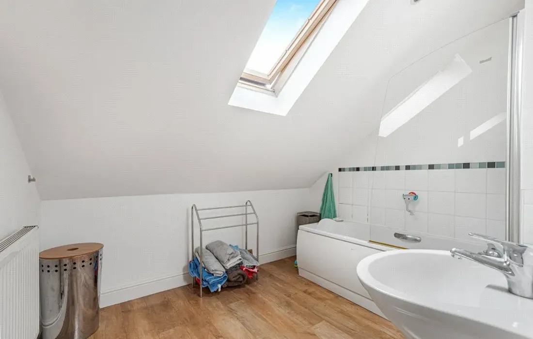 5 bedroom house for sale