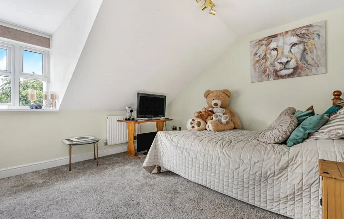 5 bedroom house for sale