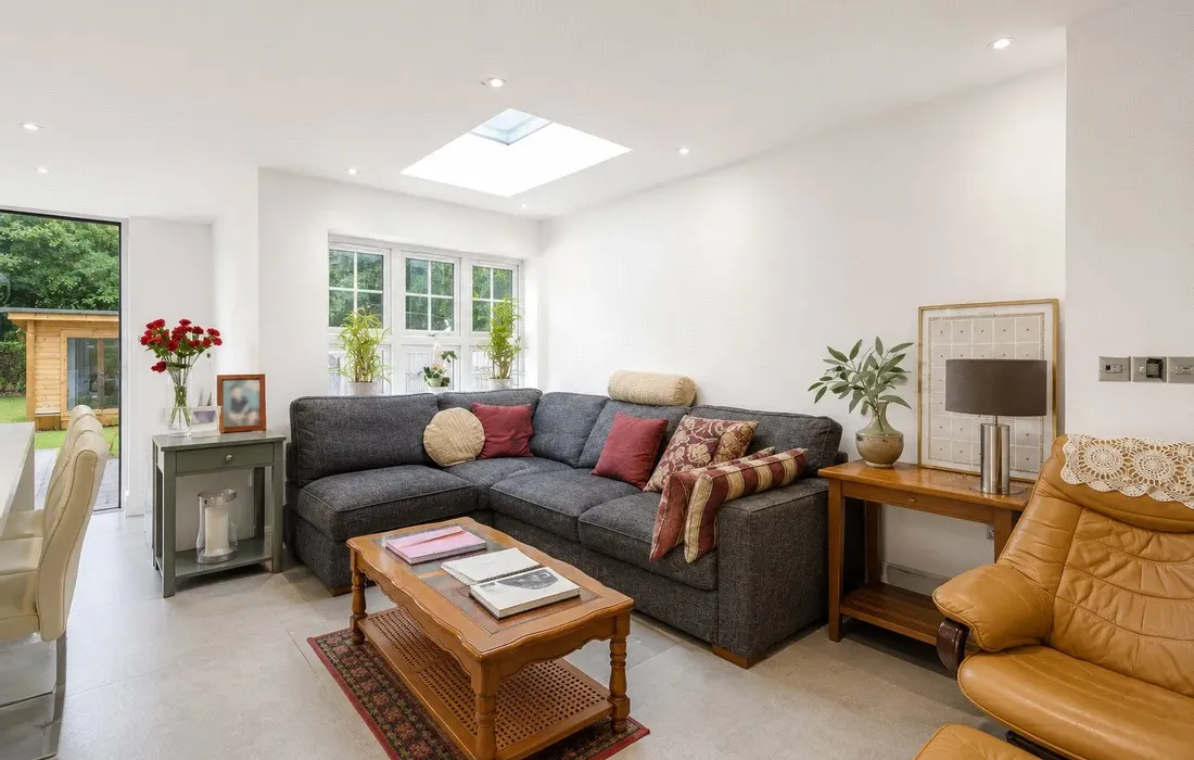 6 bedroom house for sale