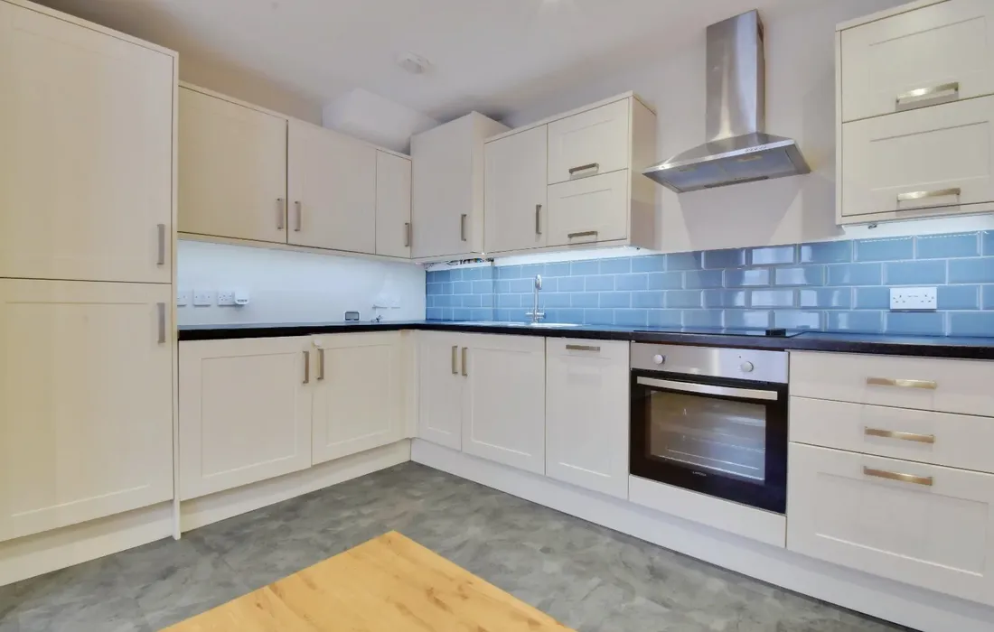 2 bedroom apartment to rent