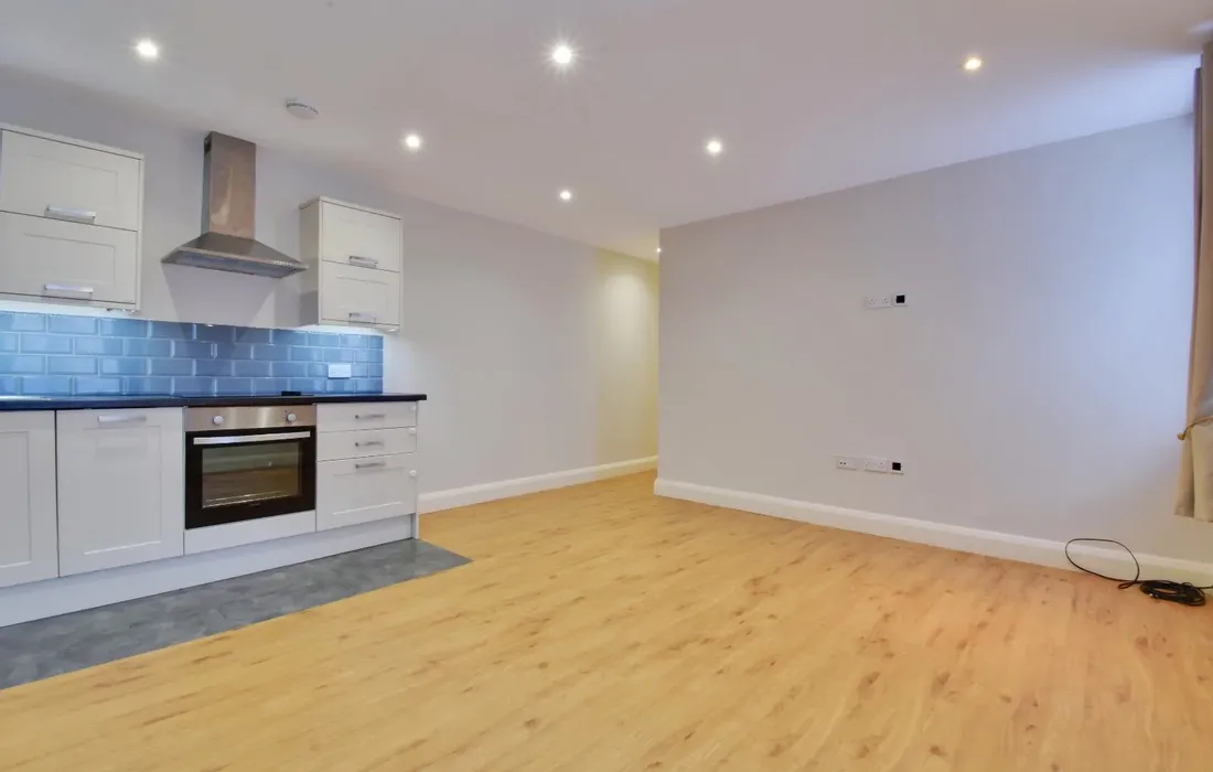 2 bedroom apartment to rent