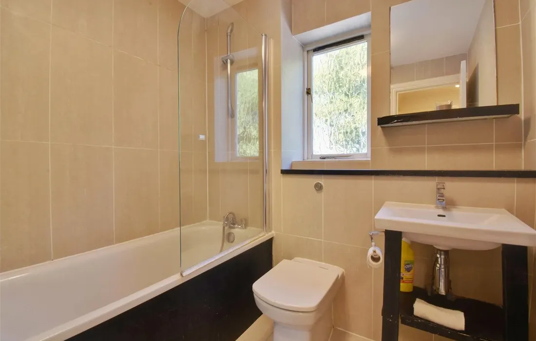 2 bedroom apartment to rent